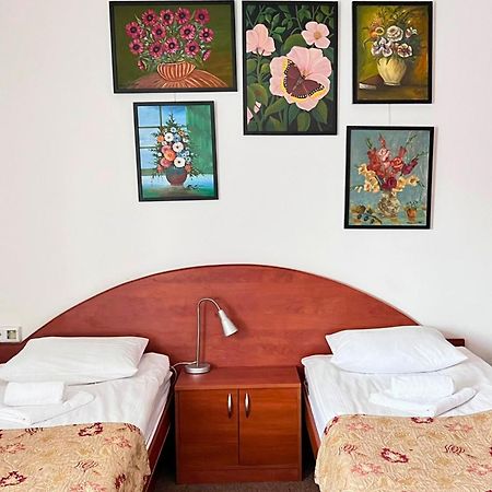 Hotel Sjesta Mikolow Exterior photo